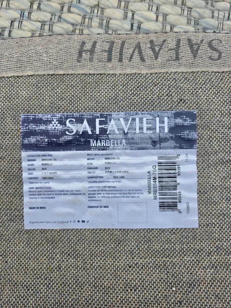 SAFAVIEH Marbella Blue Area Rug - 7’ x 7’ 100% wool image indicator(6)