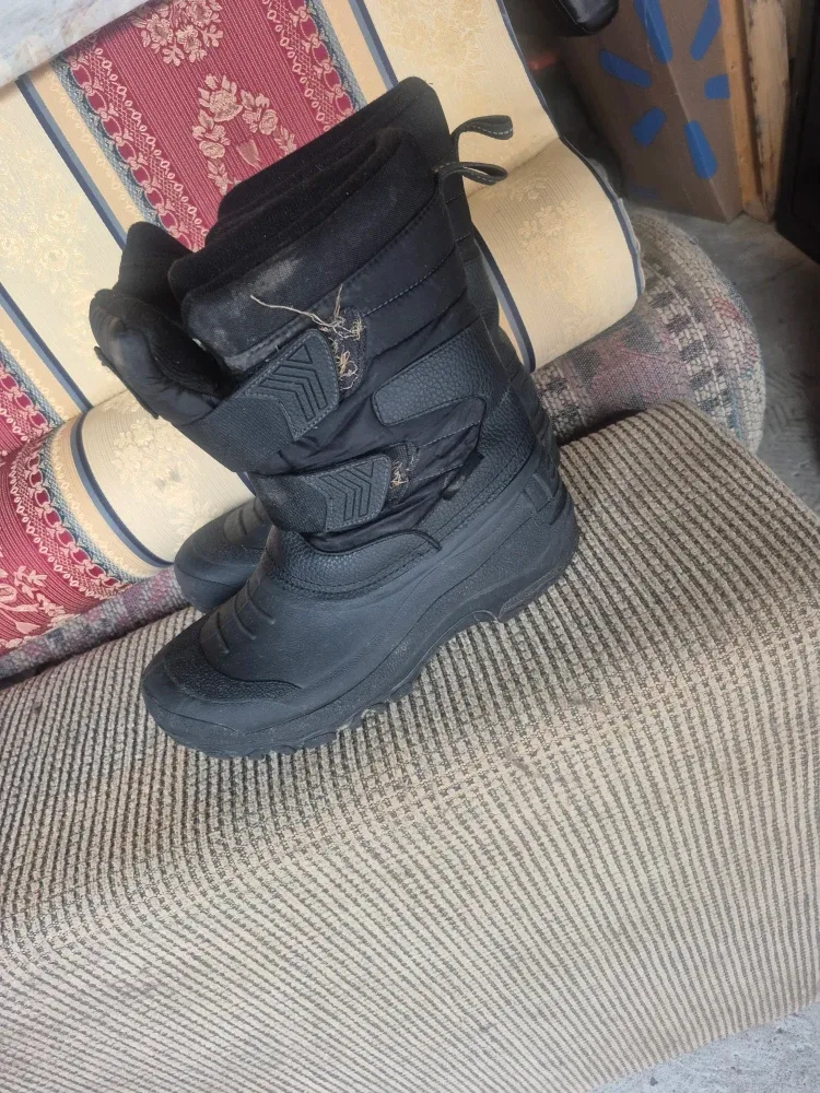 Black Winter Snow Boots