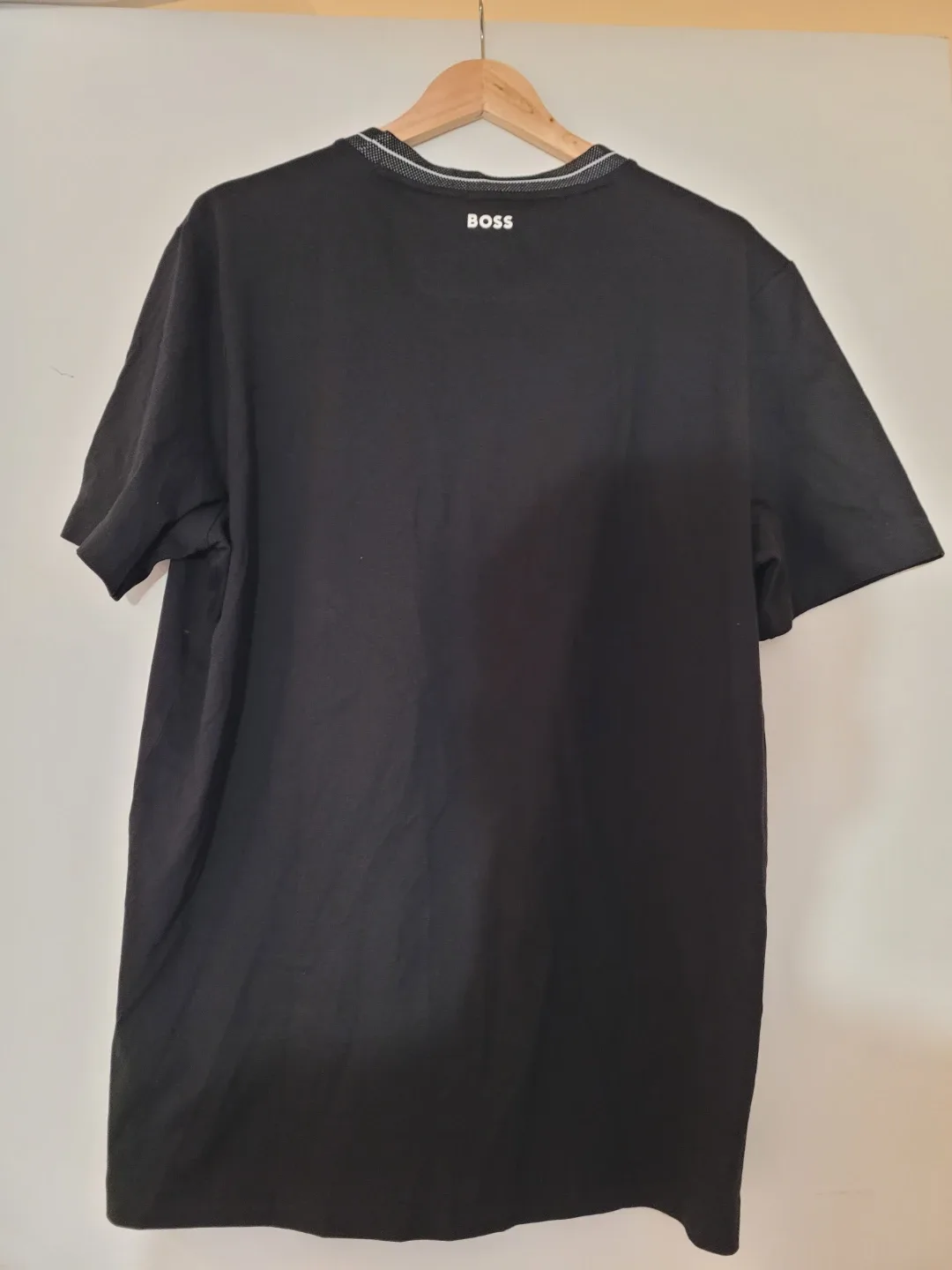 BNWT BOSS Black Jersey T-Shirt XL image indicator(2)