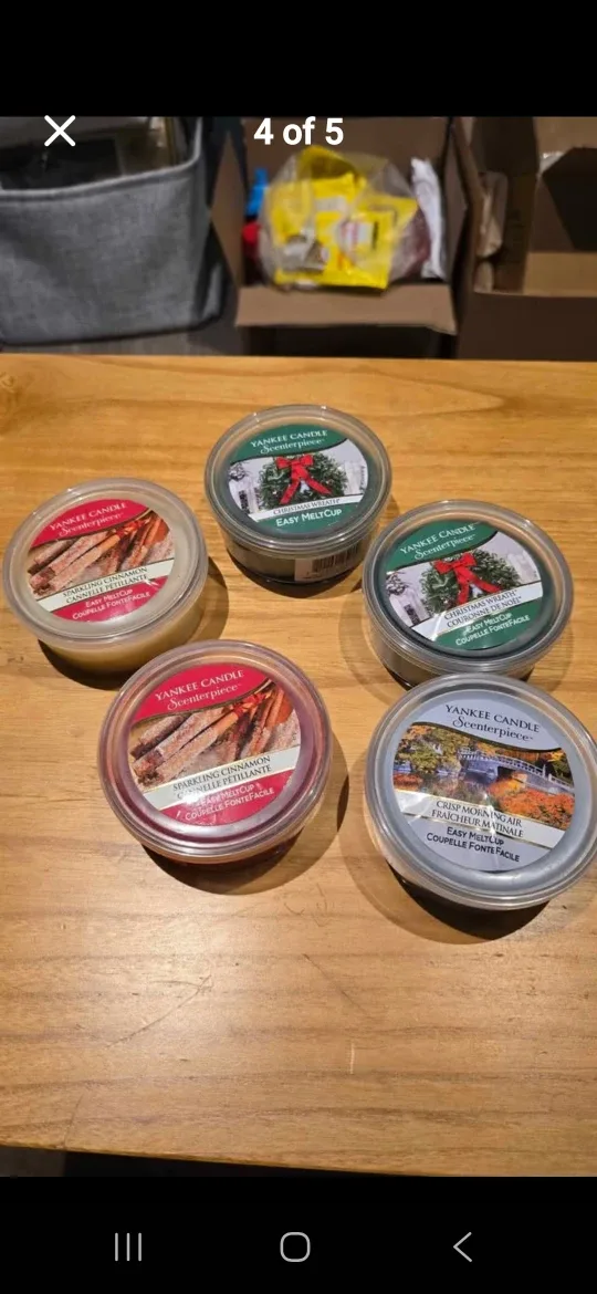 Yankee Candle Centerpiece Warmer + Melts image indicator(3)