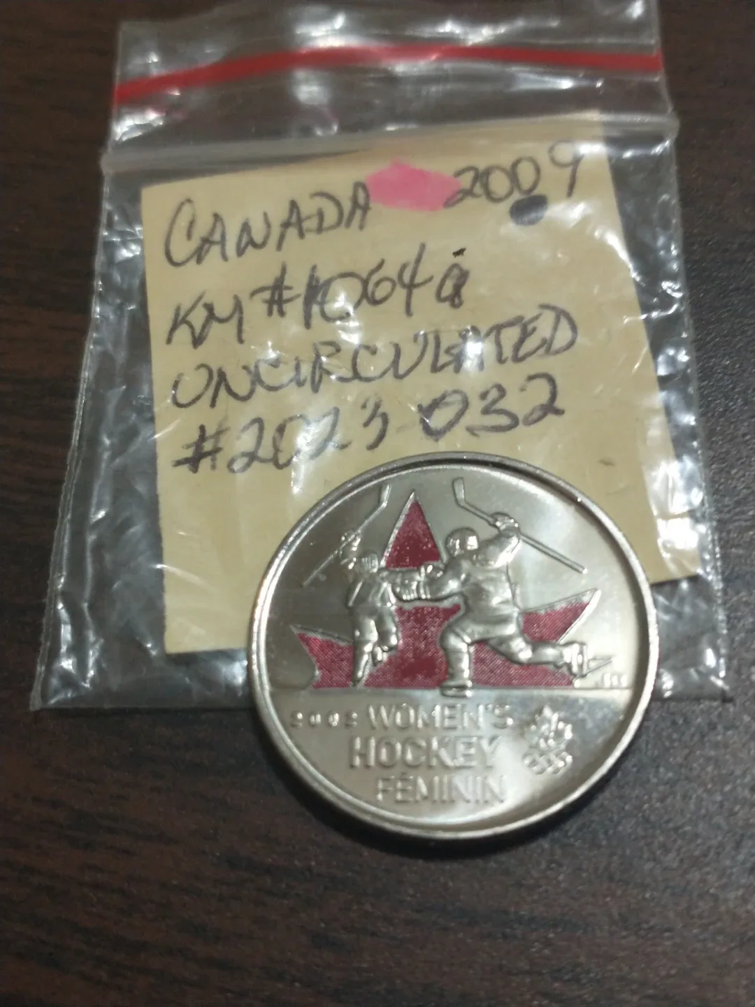 Beautiful 2009 Canada colourized uncirculated quarter KM #1064a image indicator(3)