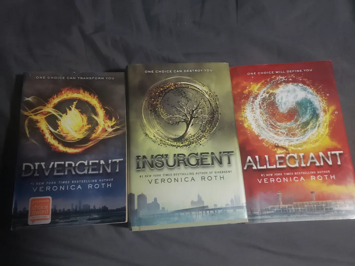 Divergent Series by Veronica Roth 3 novels