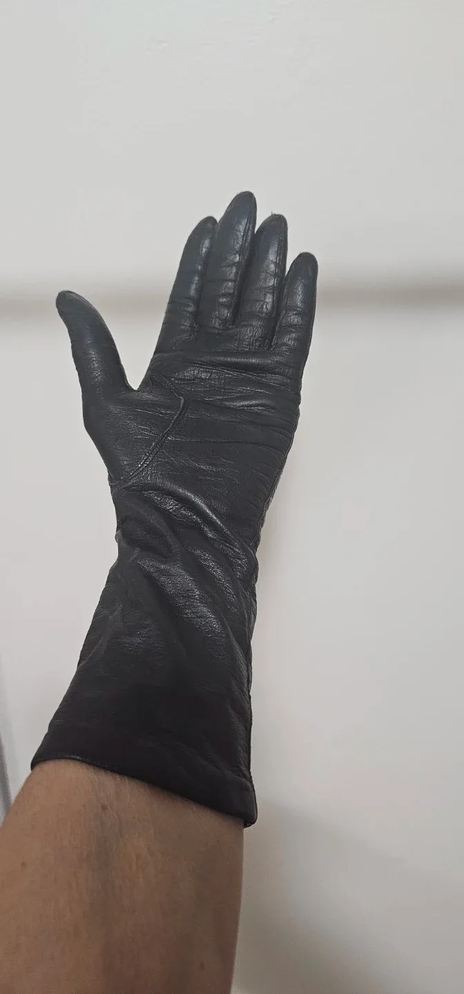 Long Leather Gloves - Black image indicator(2)