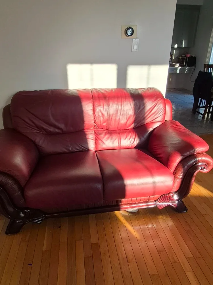 Burgundy Leather Sofa Set image indicator(4)