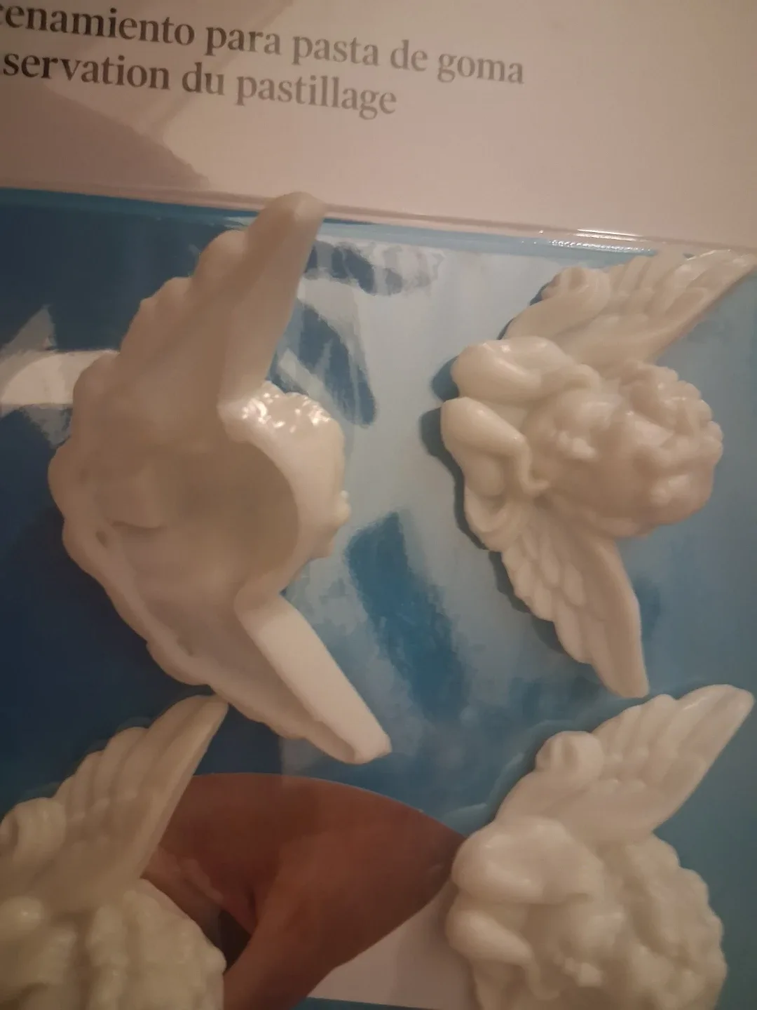 Wilton Vintage Angel Cake Decorations - New! 6 pcs image indicator(2)