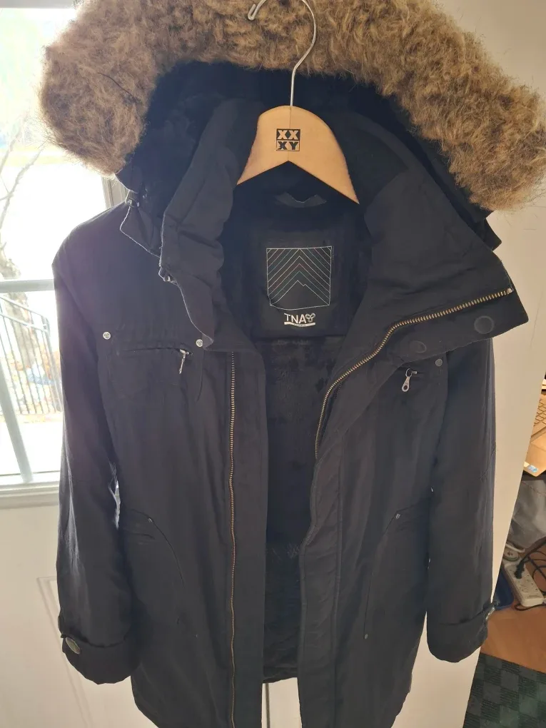 TNA Black Winter Parka image indicator(3)