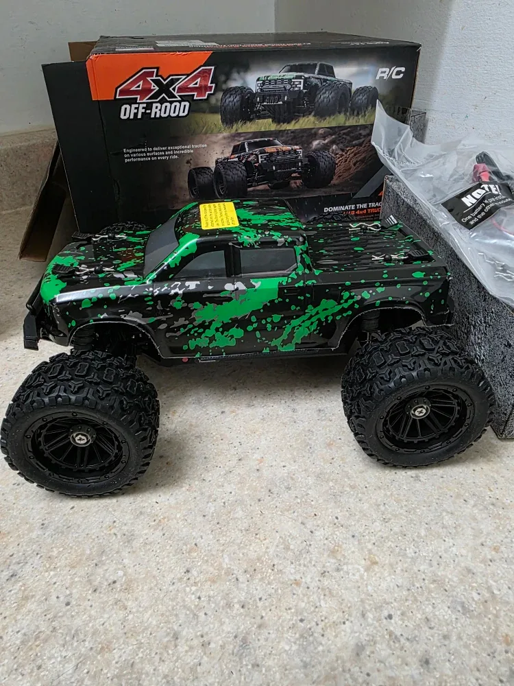 HAIBAOXING 18859E 1/18 4x4 RC Truck - New in box image indicator(3)