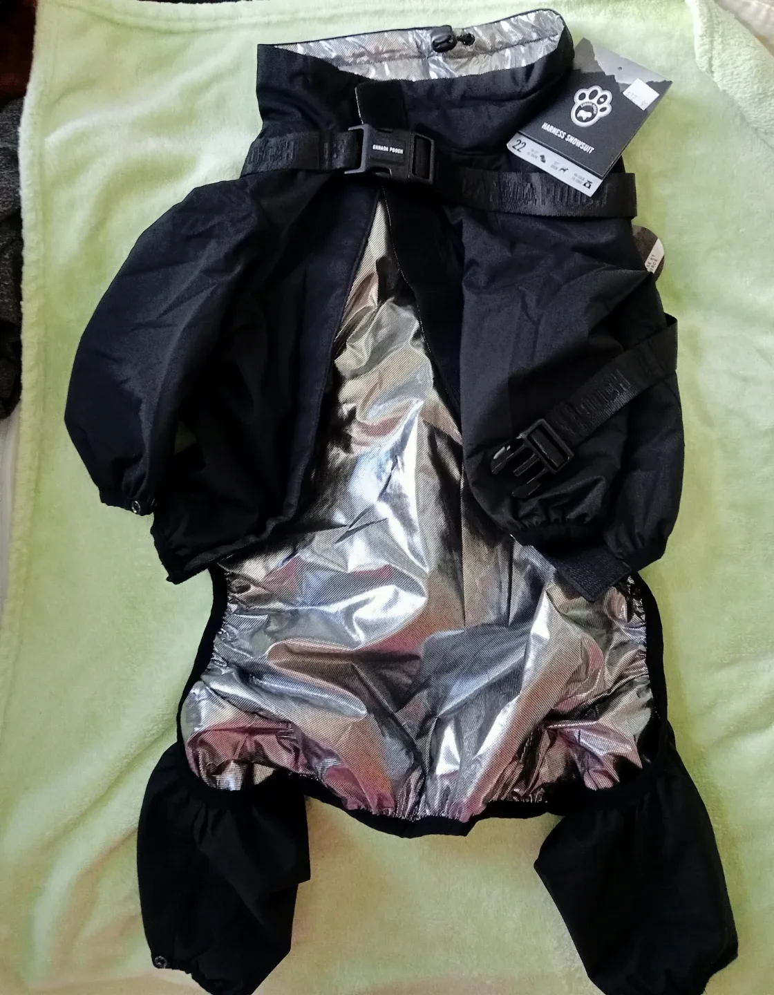 Canada Pooch Harness Dog Rain suit & Snowsuit Size 22 image indicator(4)