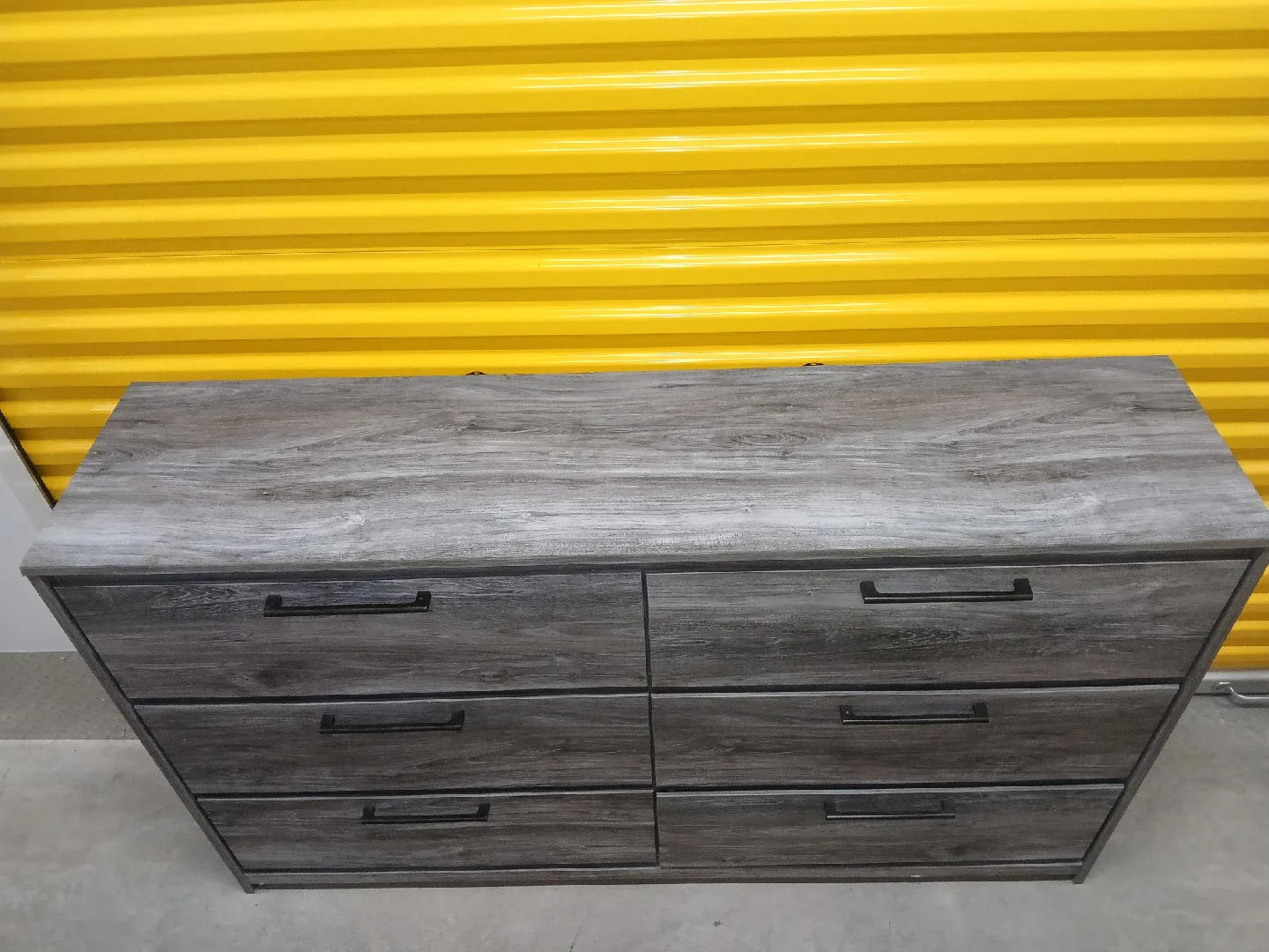 Ashley Furniture Dresser - Gray Wood Finish image indicator(4)