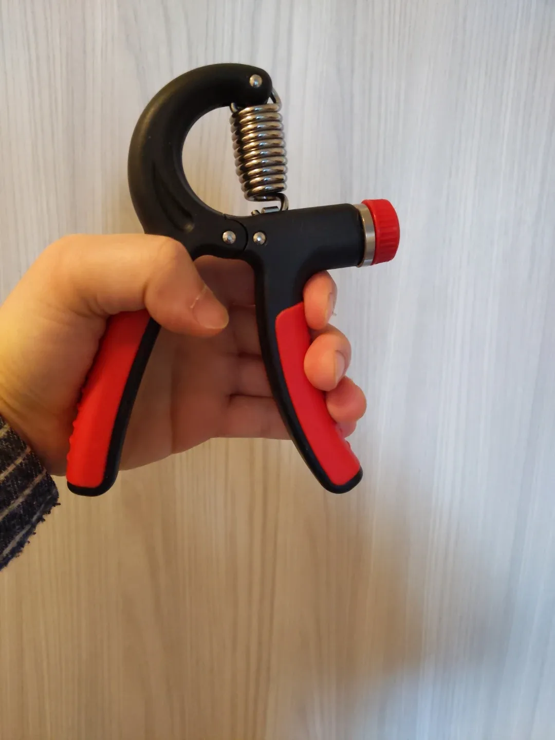 Adjustable Hand Grip Strengthener image indicator(2)