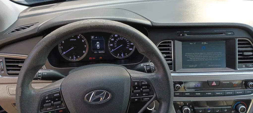 Hyundai Sonata - Blue Sedan image indicator(7)