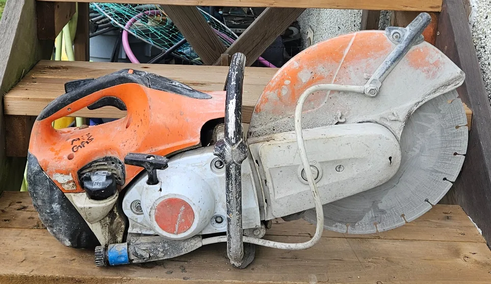 STIHL TS 420 Cutquik Professional Cut-Off Machine image indicator(3)