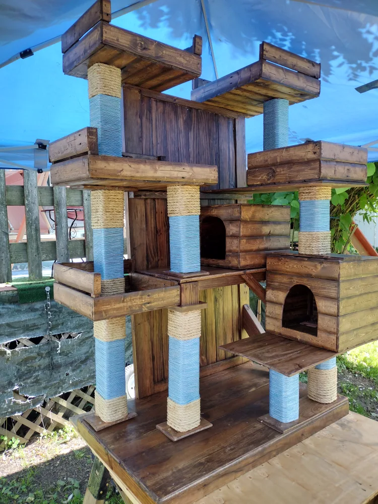 Handmade Wooden Cat Tree image indicator(7)