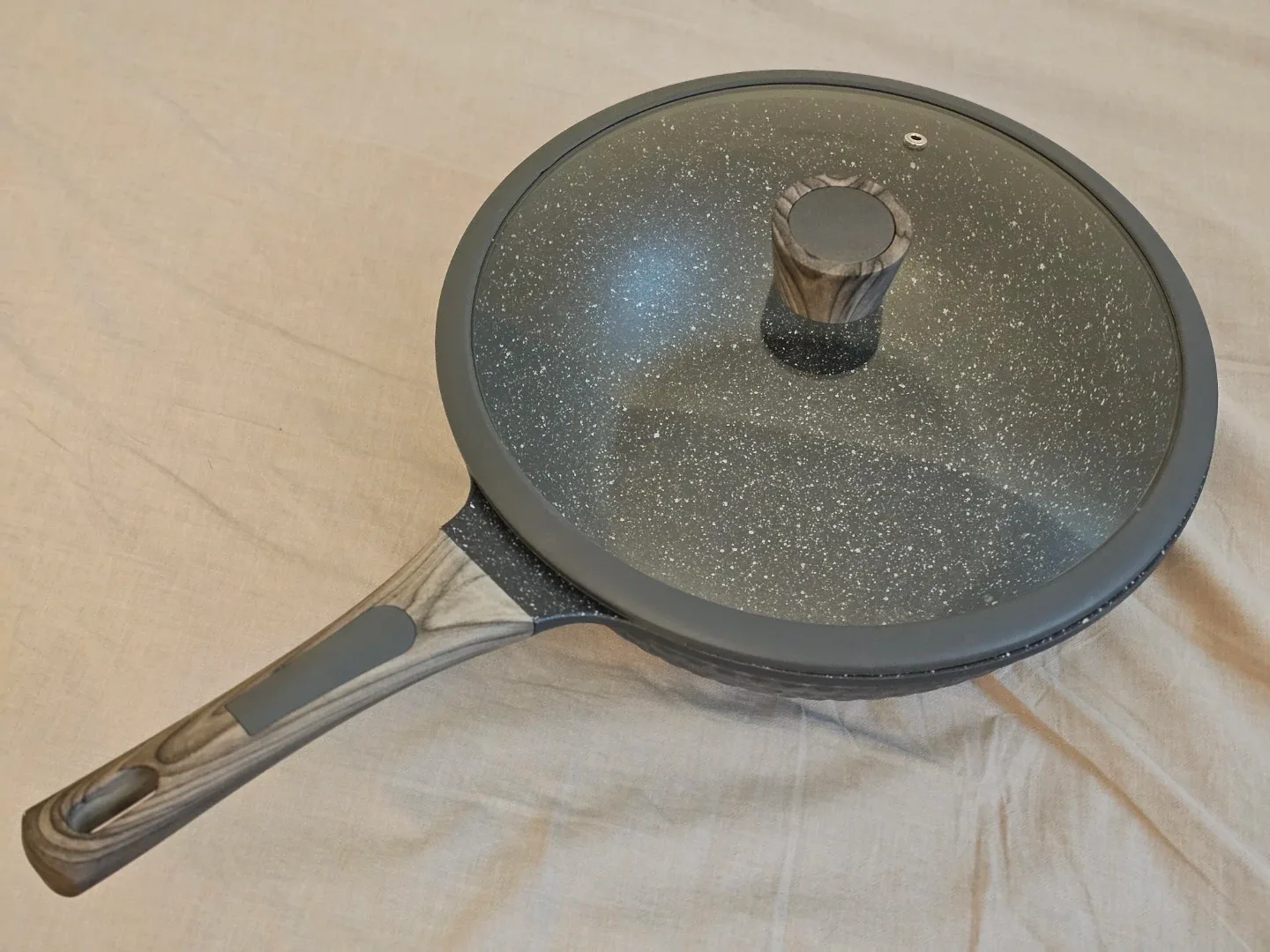 Wok with Lid - 30cm thumbnail