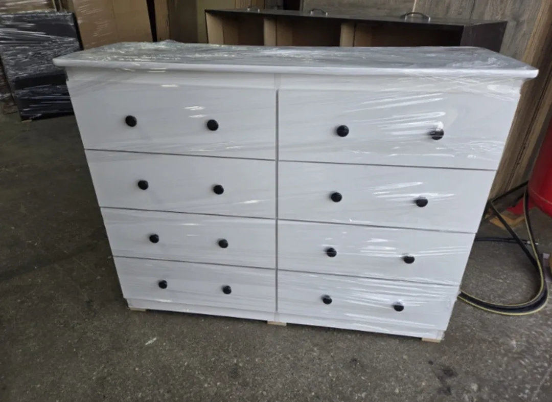 White 8-Drawer Dresser - New image indicator(7)