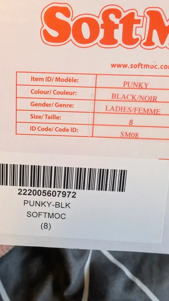 SoftMoc Punky Black Moccasins - Size 8 image indicator(5)