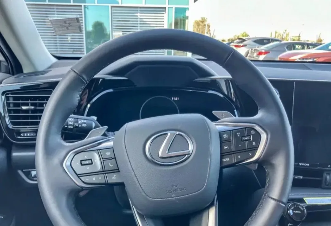 Brand new 2026 Lexus Nx350 Awd Premium image indicator(9)