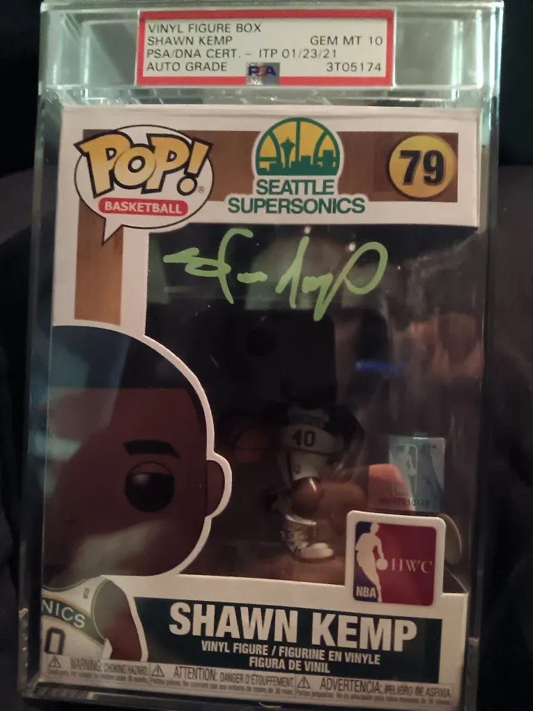 Funko POP! Shawn Kemp Signed Autographed image indicator(3)