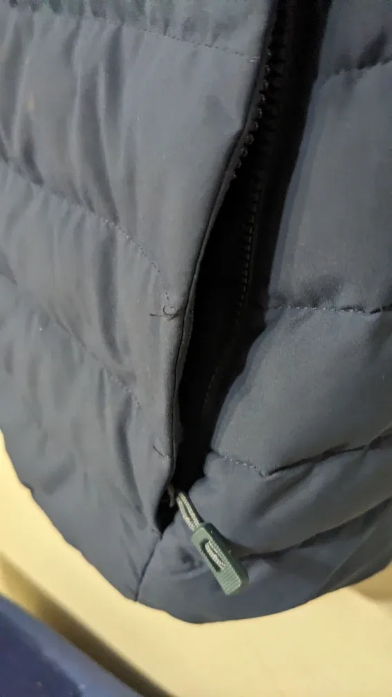 Wind River XL Puffer Vest - Navy Blue image indicator(5)