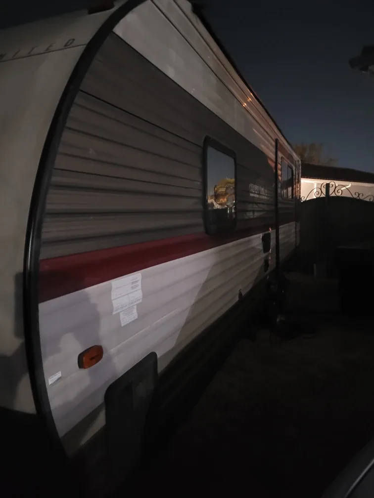 RV (Edición especial) image indicator(3)