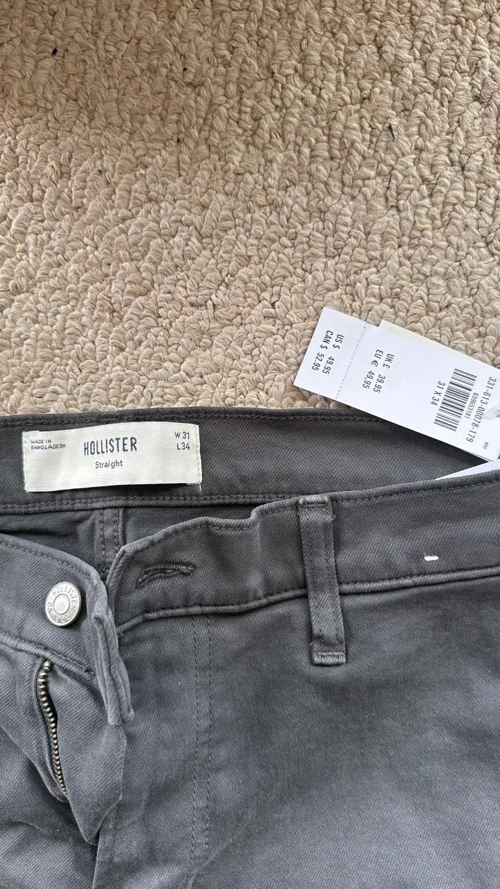 Selling a pair of M&L size pants - 4 items image indicator(2)