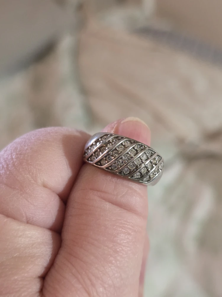 Silver Tone Ring with Rhinestones 🏆 - photo 2