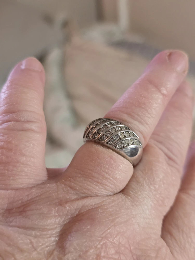 Silver Tone Ring with Rhinestones 🏆 - photo 3