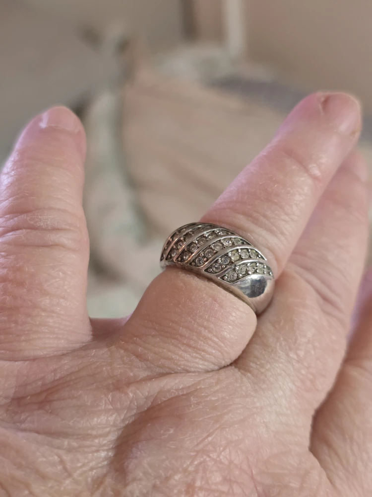 Silver Tone Ring with Rhinestones 🏆 - photo 4