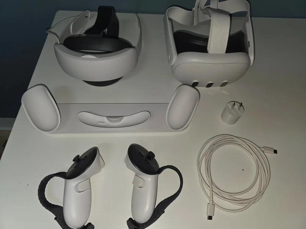 Meta Quest 3 (512 GB) VR Headset image indicator(5)