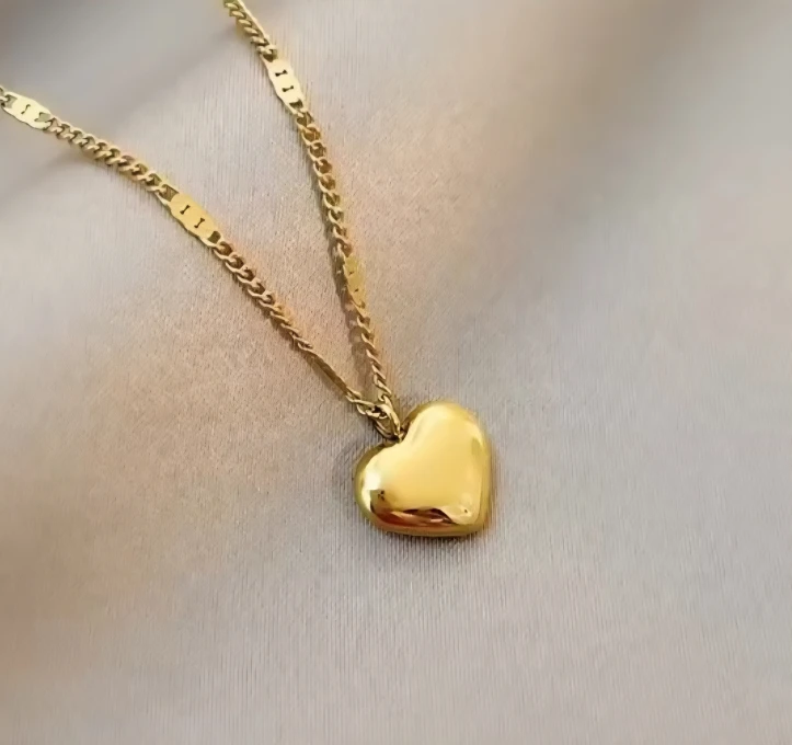 Gold Heart Pendant Necklace