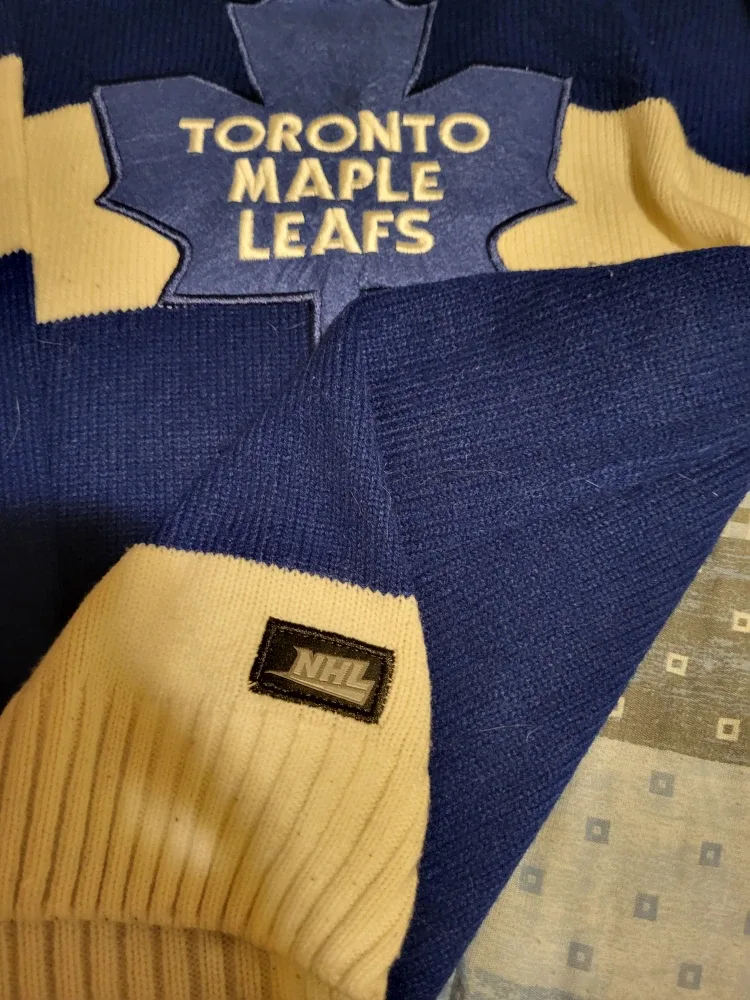 NHL Toronto Maple Leafs Sweater XXL Vintage image indicator(4)