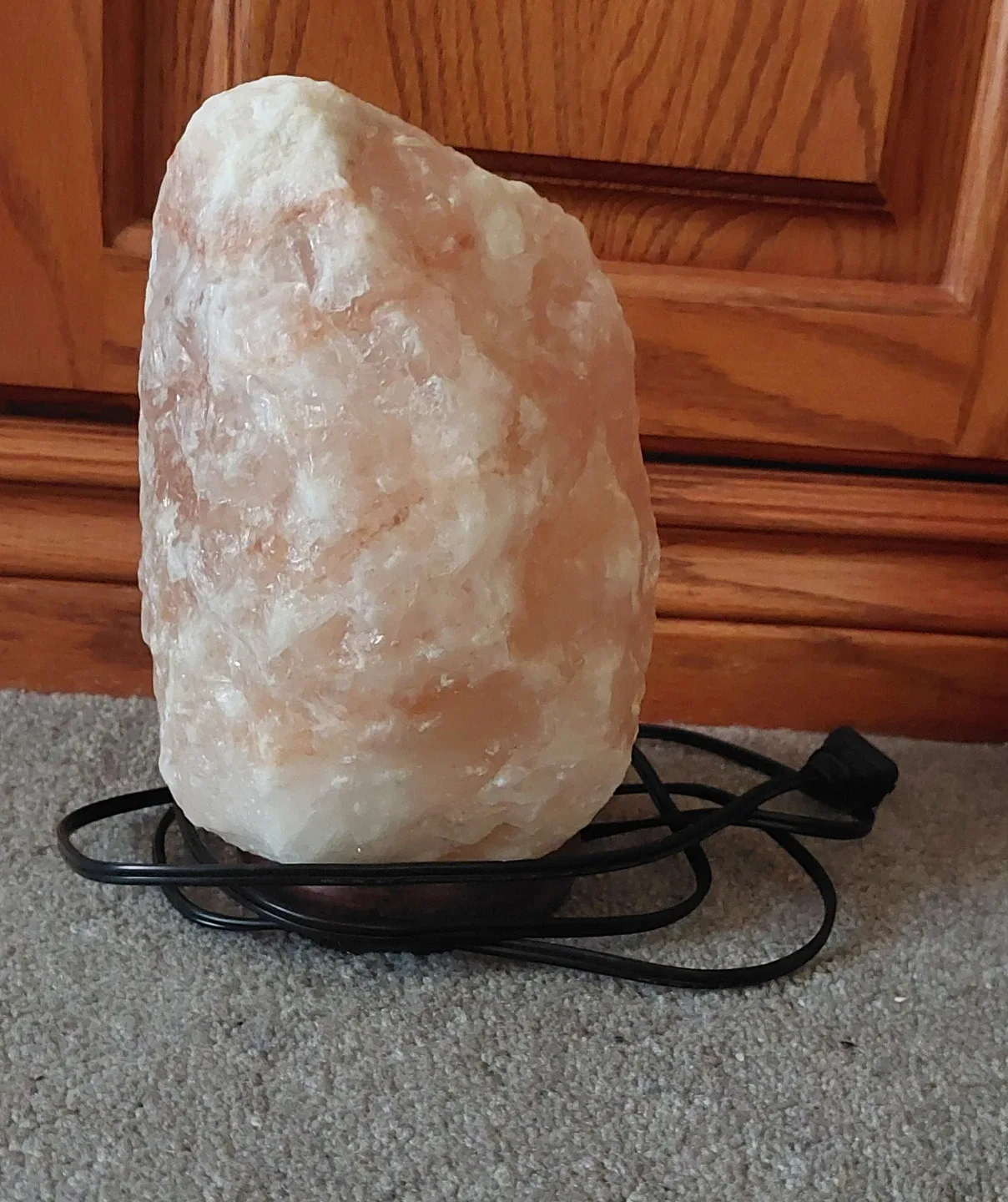 Himalayan Salt Lamp with Wood Base image indicator(5)