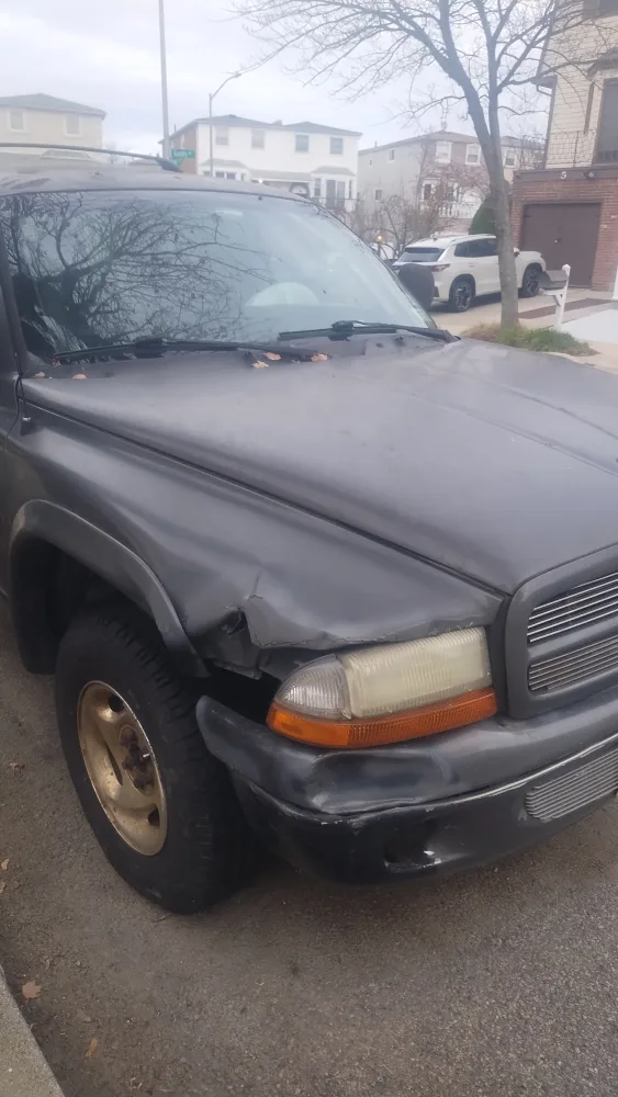 dodge durango 99 sold as is. needs work