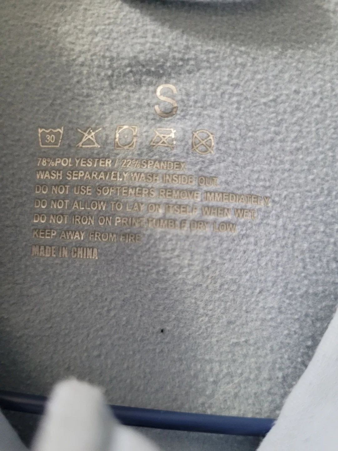 Light Athletic sweater image indicator(3)