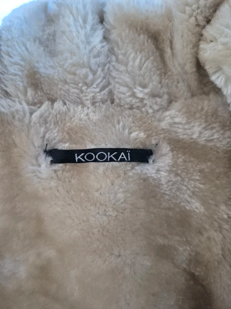 KOOKAI Burgundy Winter Coat image indicator(4)