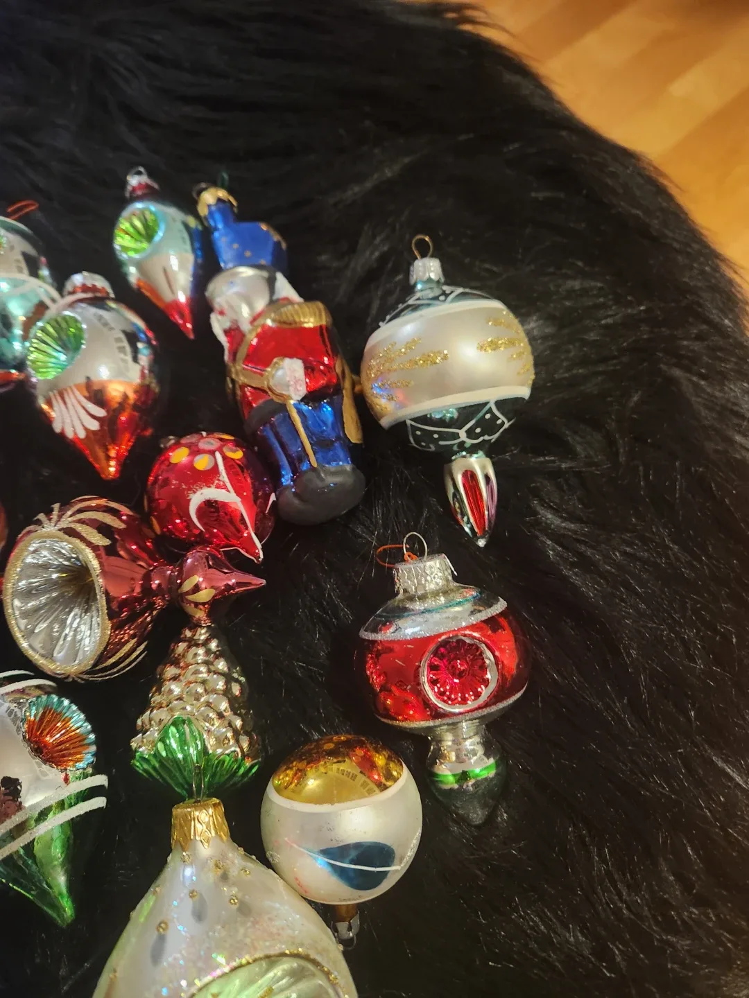 Vintage Christmas Ornaments - Mixed Lot image indicator(5)