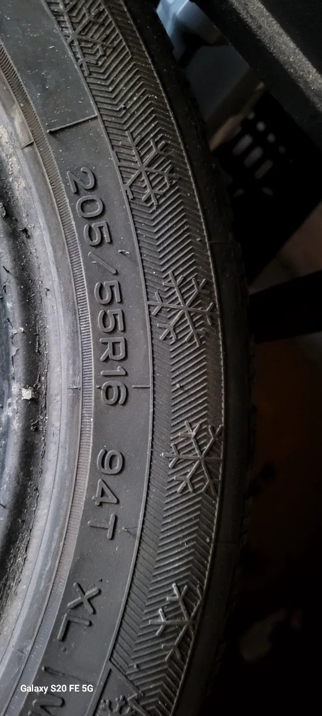 205/55R16 94T XL Winter 4 Tires image indicator(2)