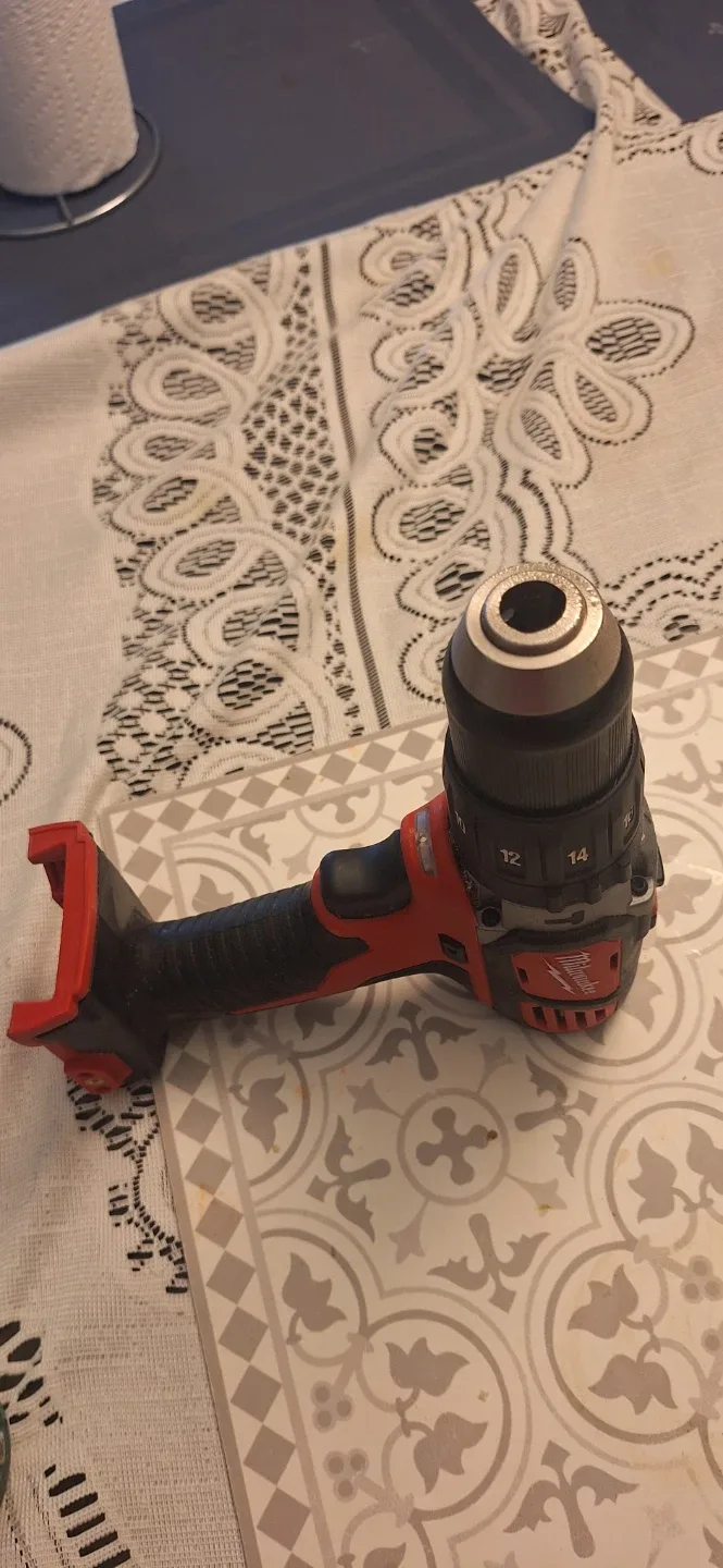 Milwaukee M18 ½ Cordless Drill image indicator(2)