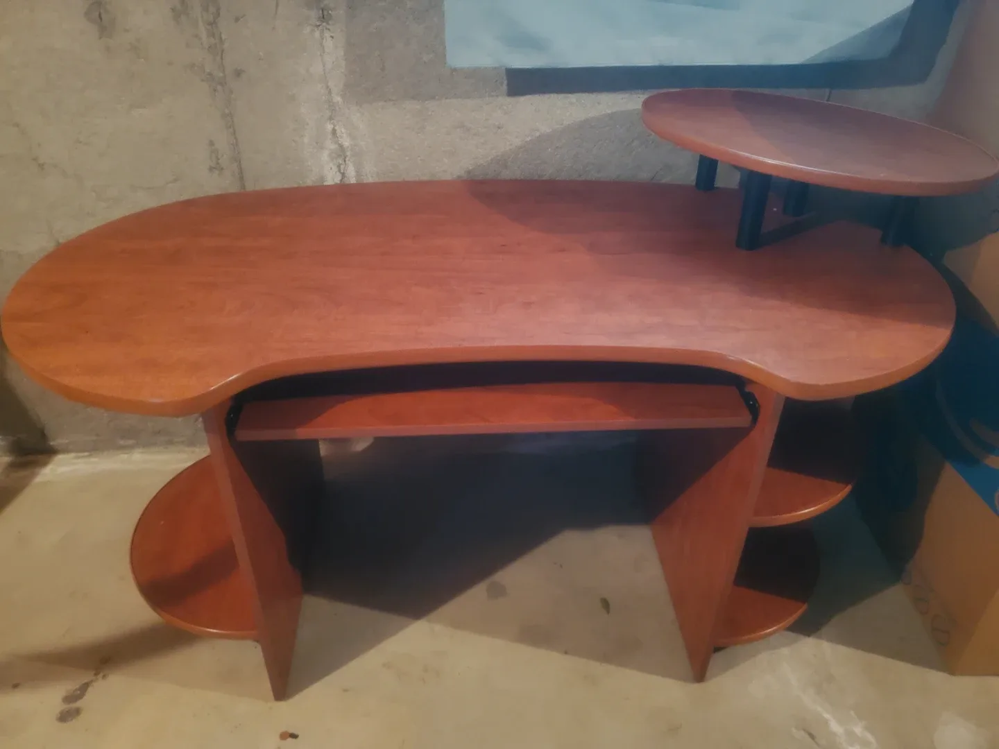 Wooden Computer Desk image indicator(4)