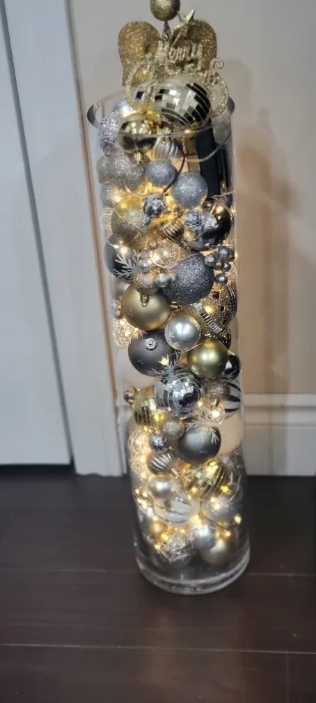 Christmas Ornament Vase with Lights image indicator(2)