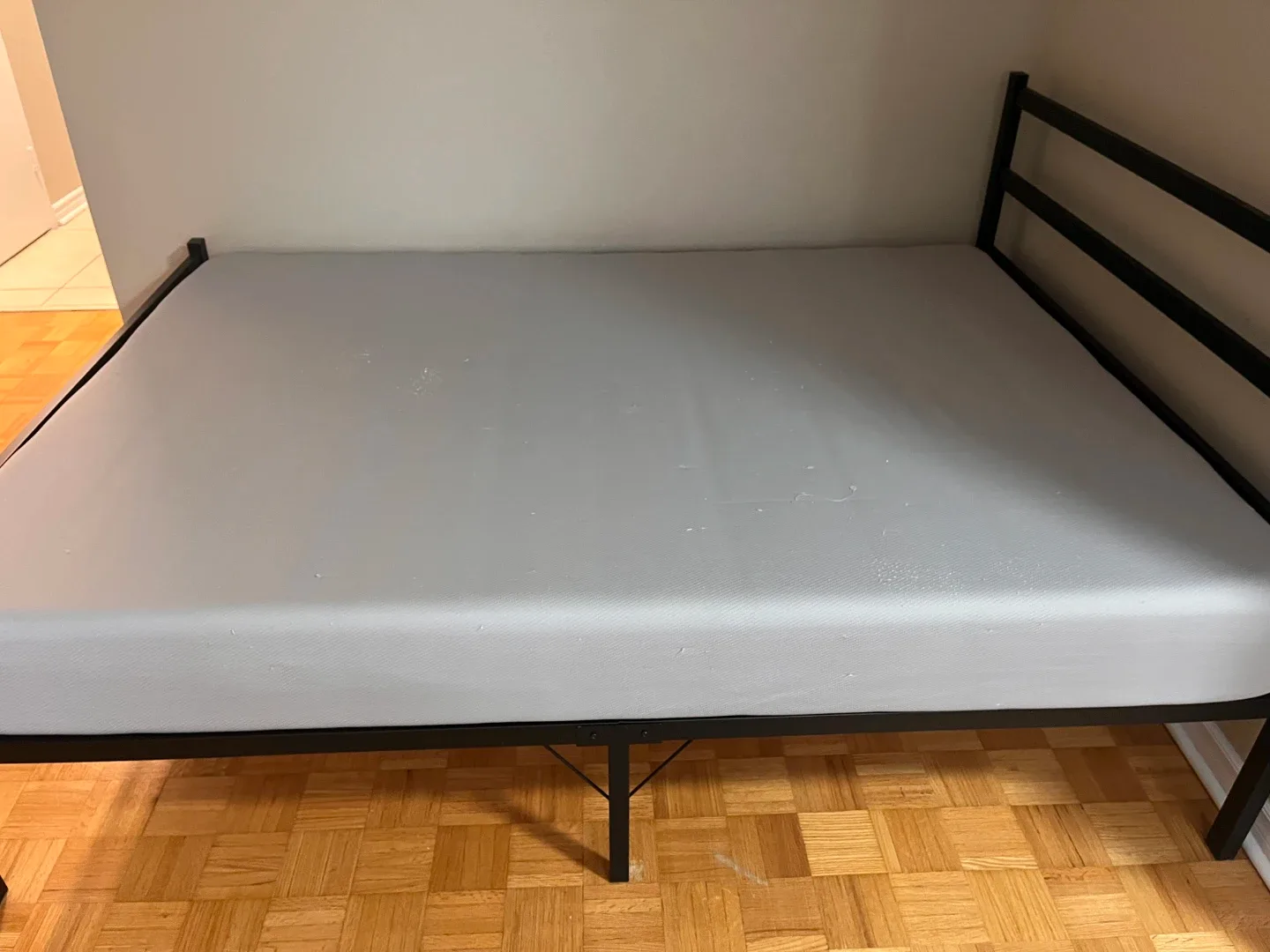 Metal Bed Frame - Full Size image indicator(4)