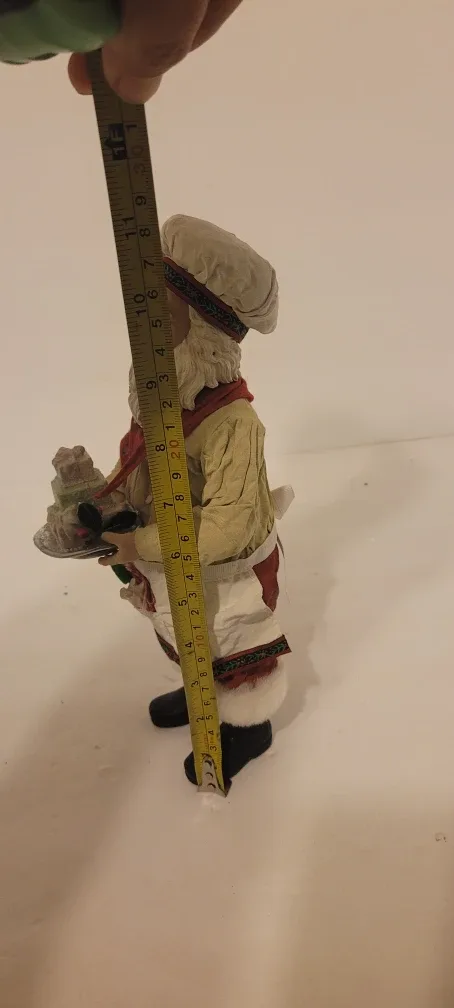 Santa Chef Figurine image indicator(7)