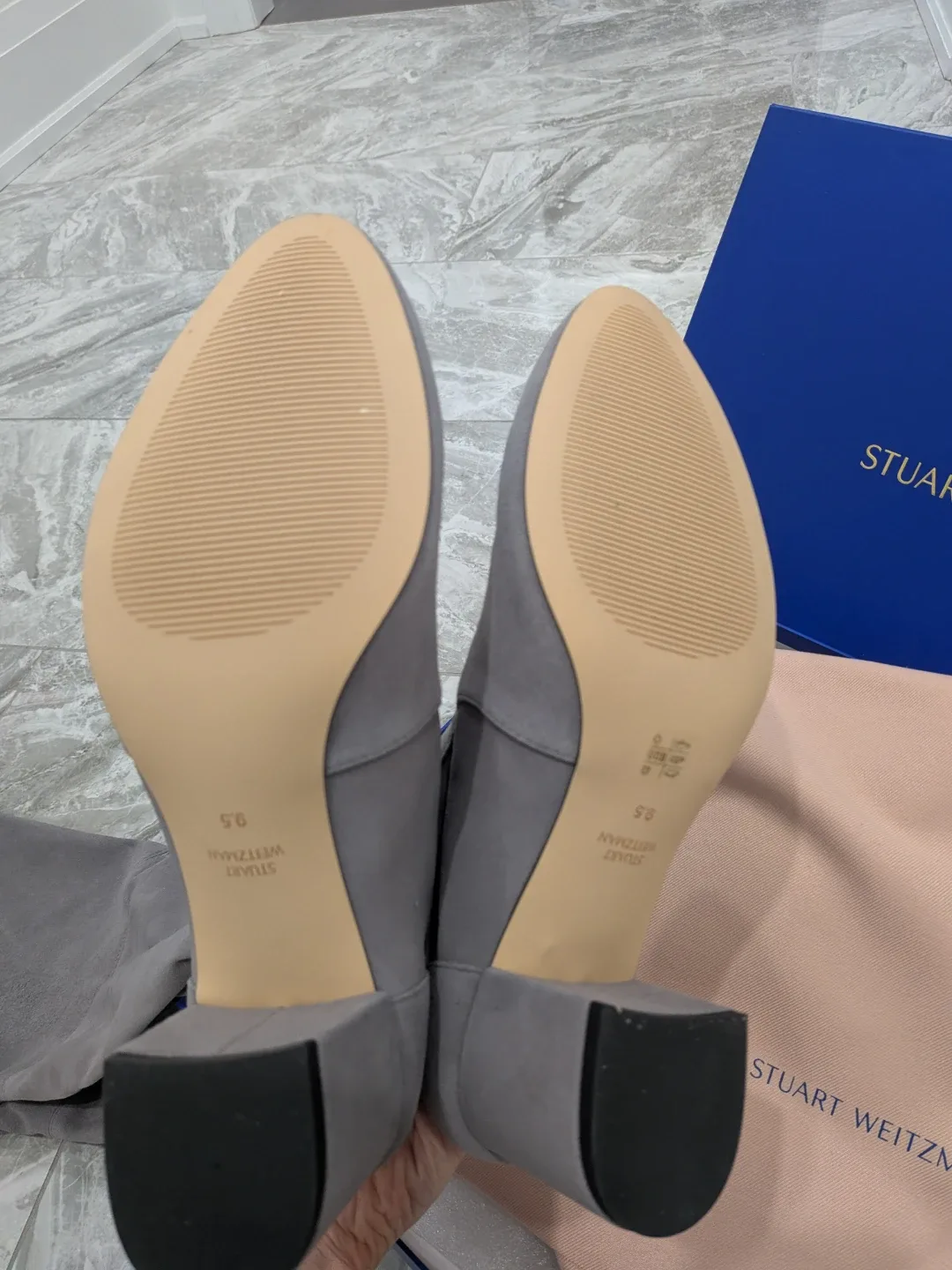 Stuart Weitzman Tieland grey suede - Size 9.5 image indicator(5)