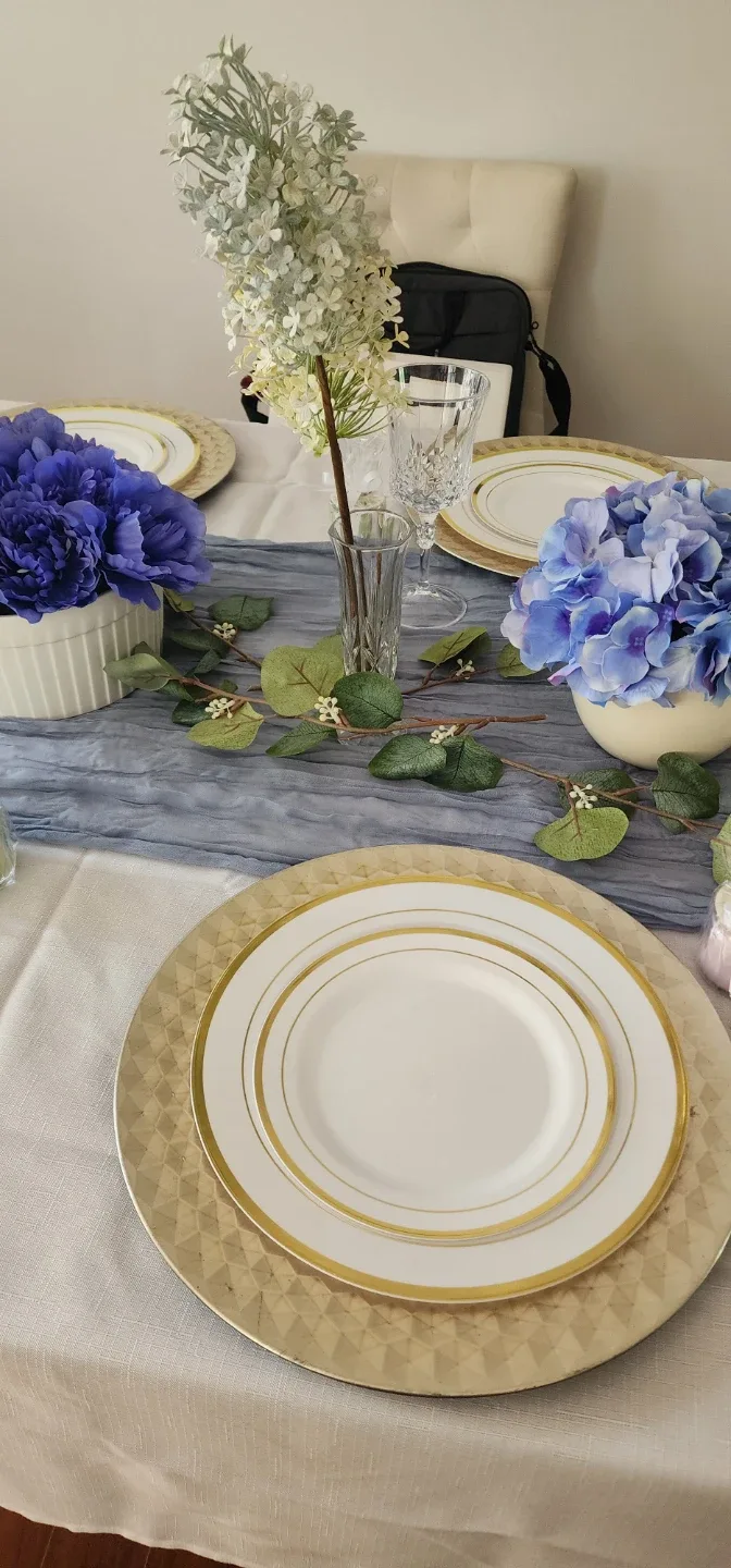 Minimalist tablescape image indicator(3)