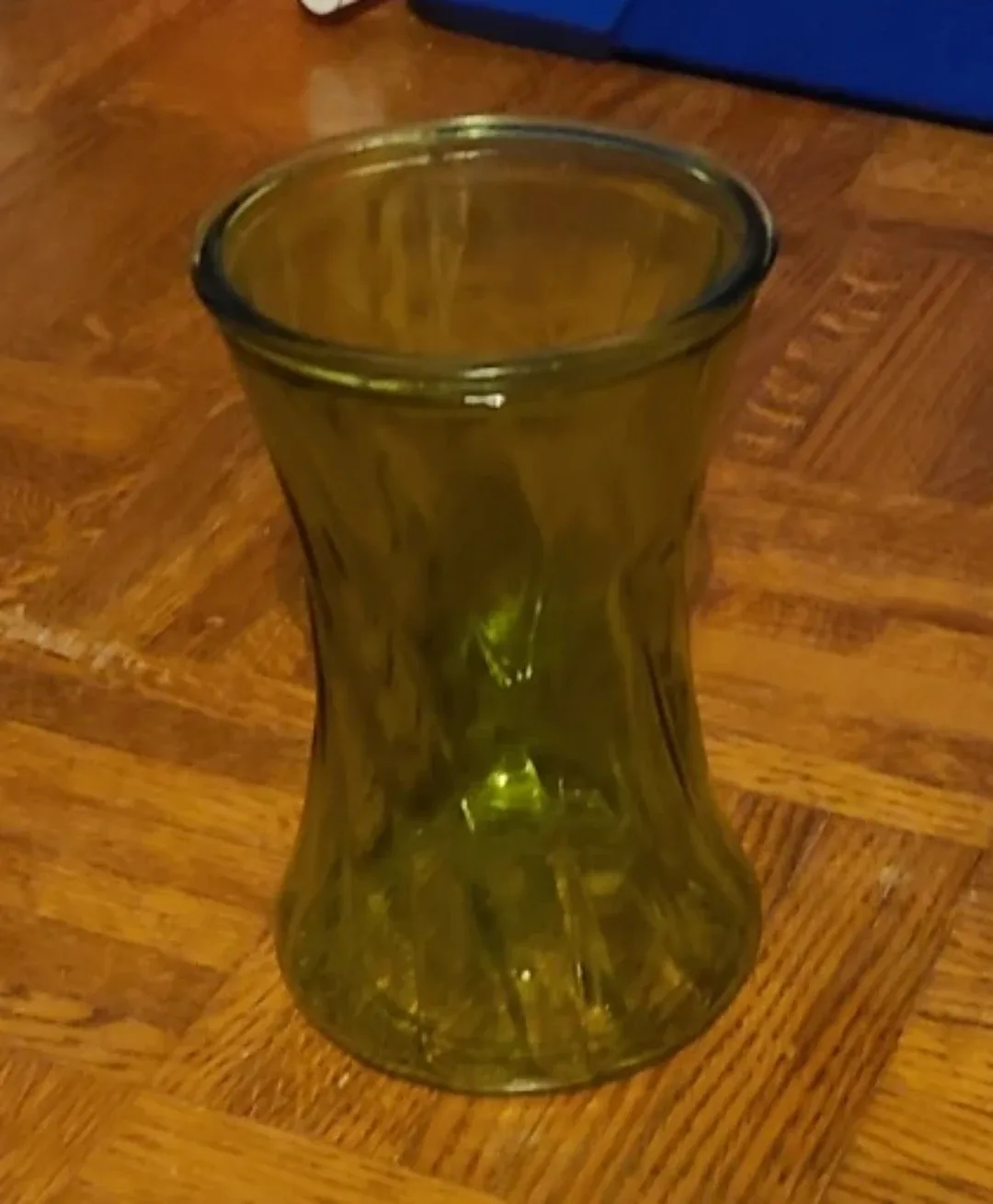 🥕Green Glass Vase thumbnail