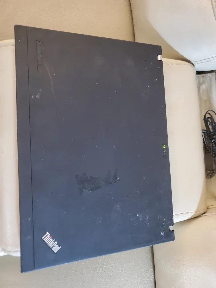 12inch Lenovo thinkpad X 200 laptop image indicator(3)