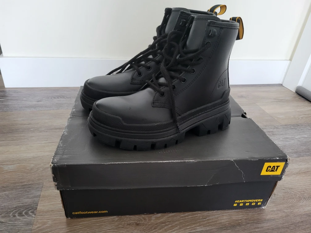 CAT boots