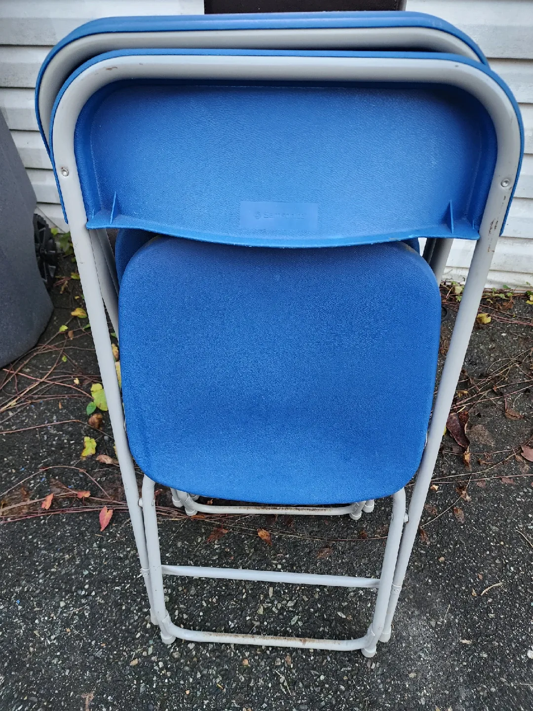 Blue Folding Chairs - Set of 11 image indicator(6)