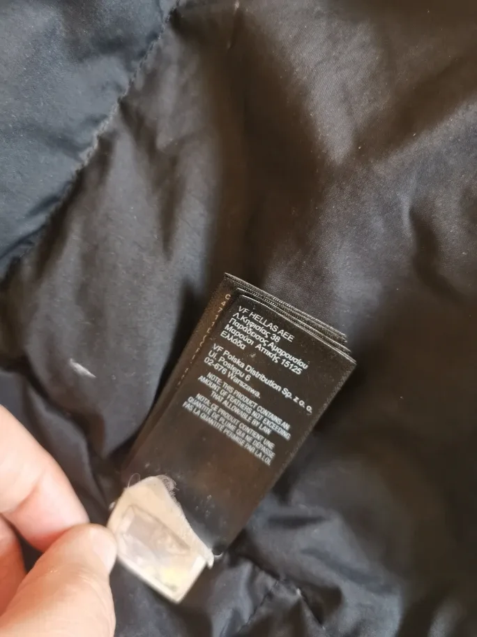 The North Face Black Winter Coat - Size M image indicator(7)
