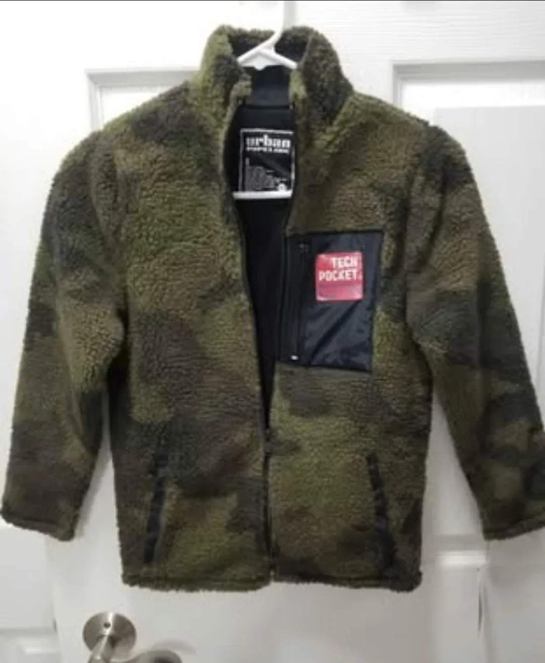 New Urban Pipeline Grizzly Fleece Jacket - Size Small image indicator(3)